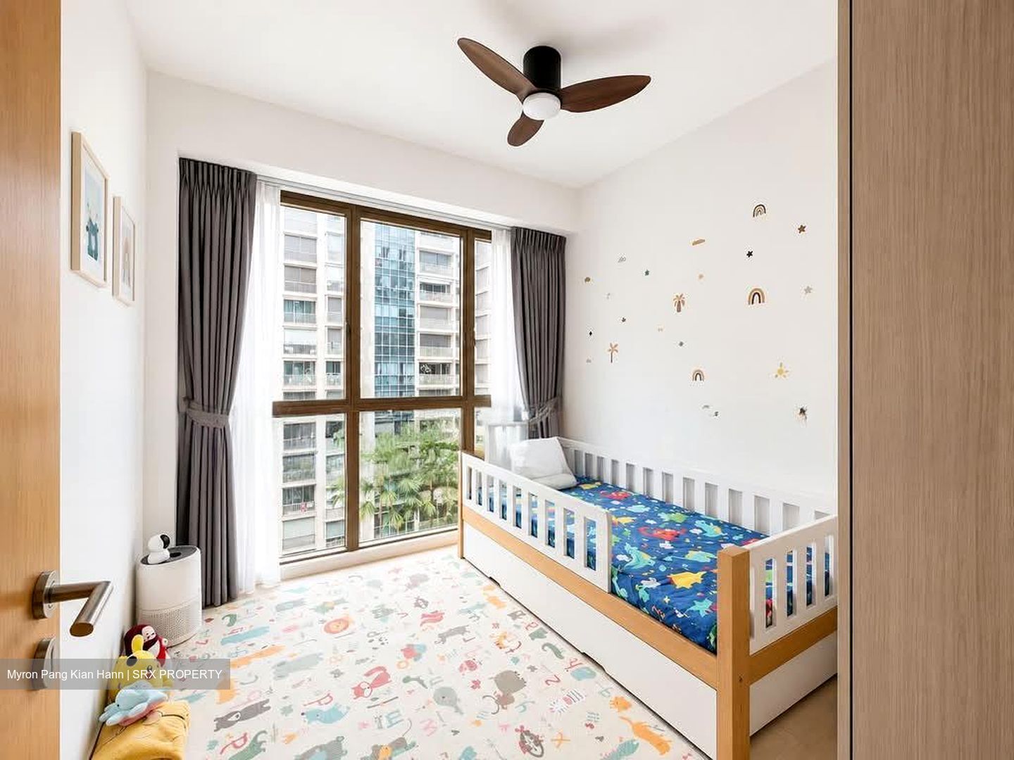 The Vales (D19), Condominium #556057031